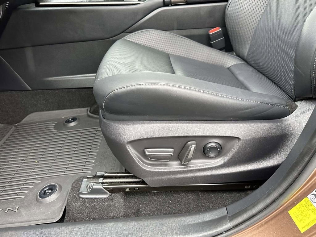 2025 Toyota Crown Platinum