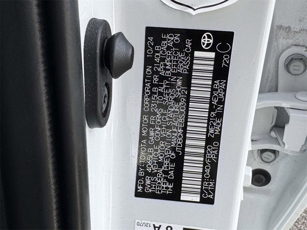 2025 Toyota Corolla LE