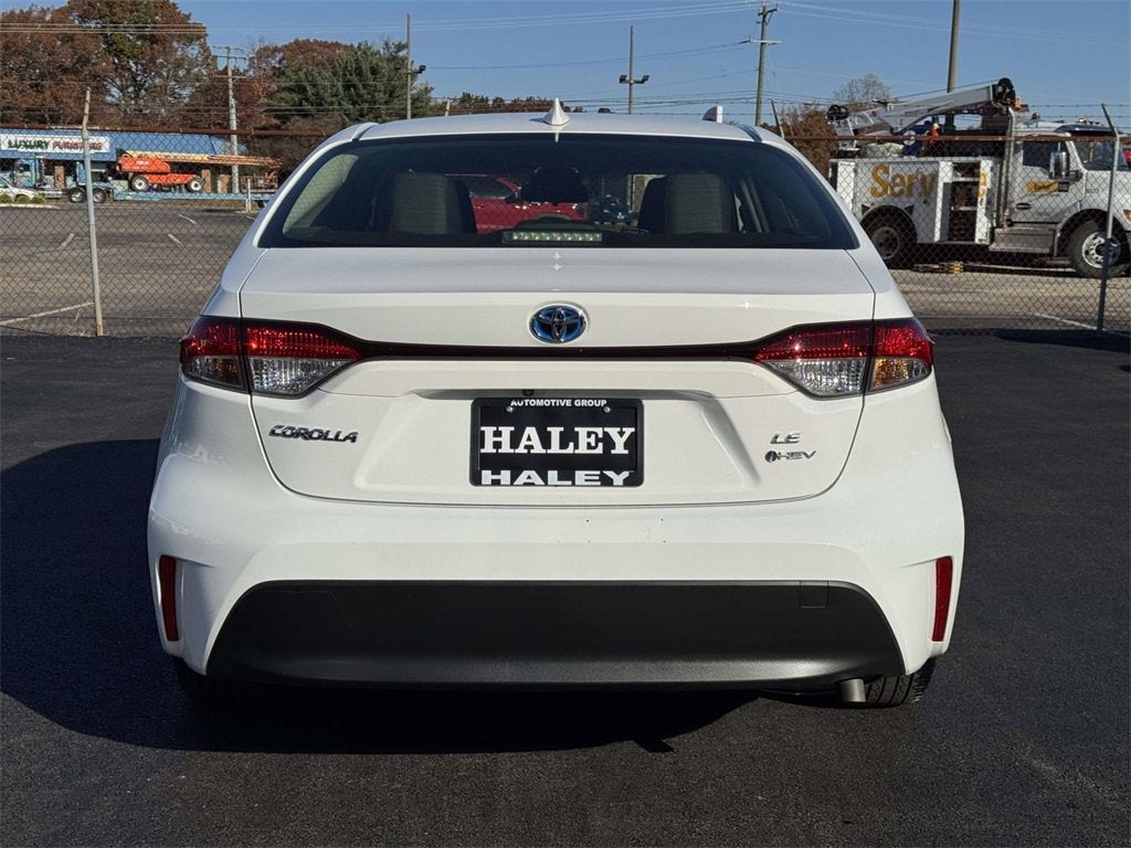 2025 Toyota Corolla LE