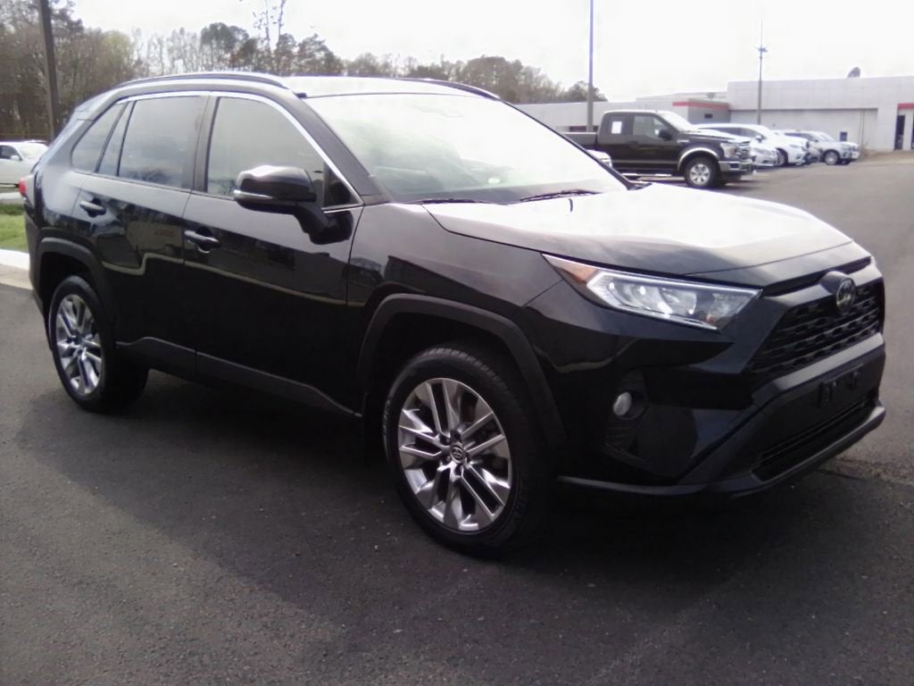 2020 Toyota RAV4 XLE Premium