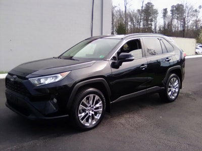 2020 Toyota RAV4 XLE Premium