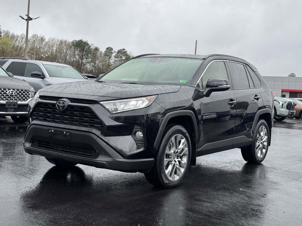 2020 Toyota RAV4 XLE Premium