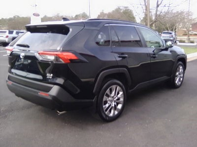 2020 Toyota RAV4 XLE Premium