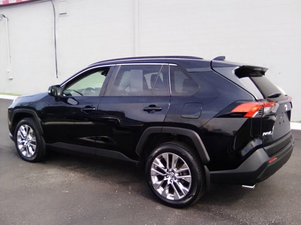 2020 Toyota RAV4 XLE Premium