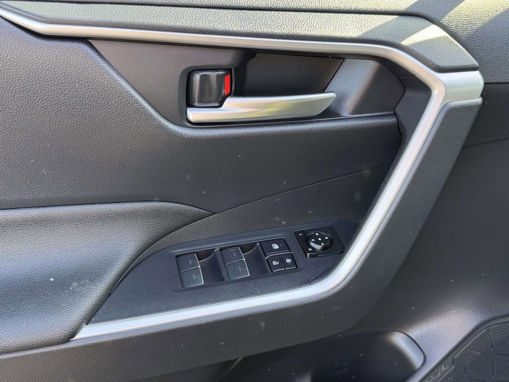 2024 Toyota RAV4 Prime SE