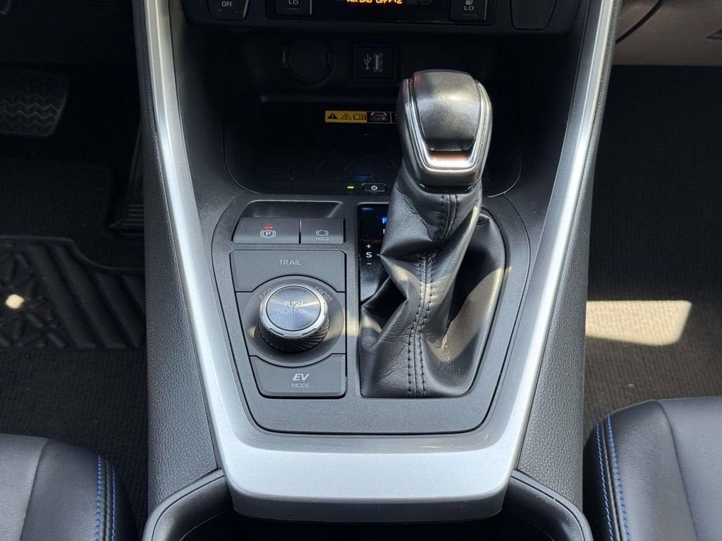 2024 Toyota RAV4 XSE