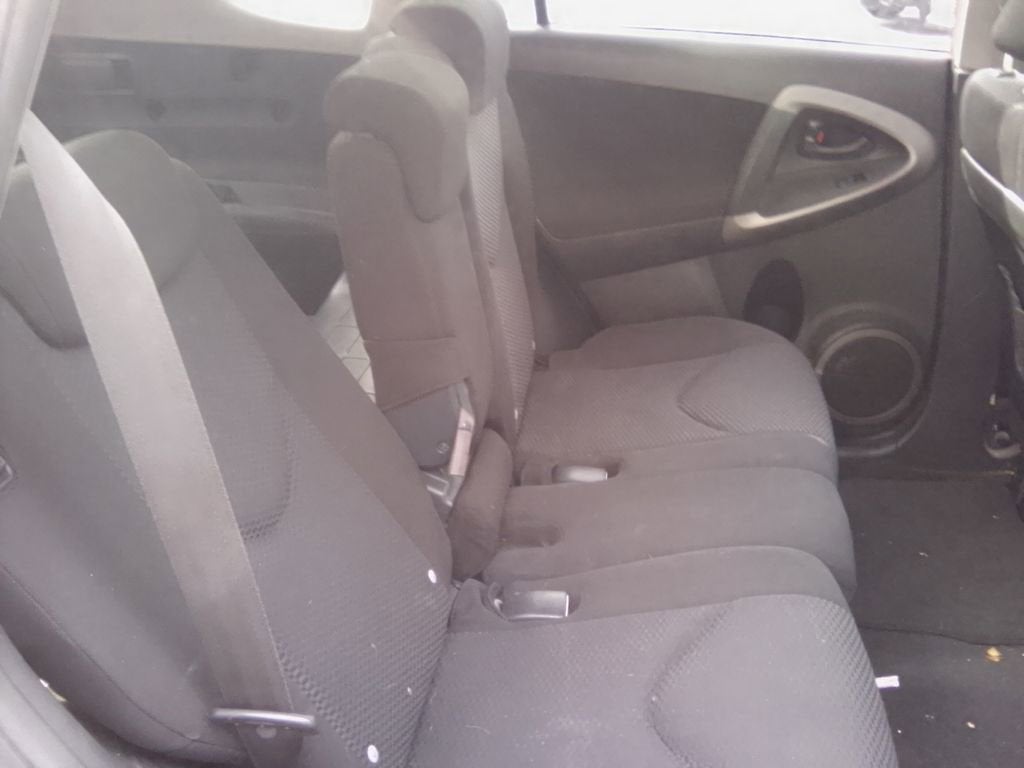 2007 Toyota RAV4 Sport