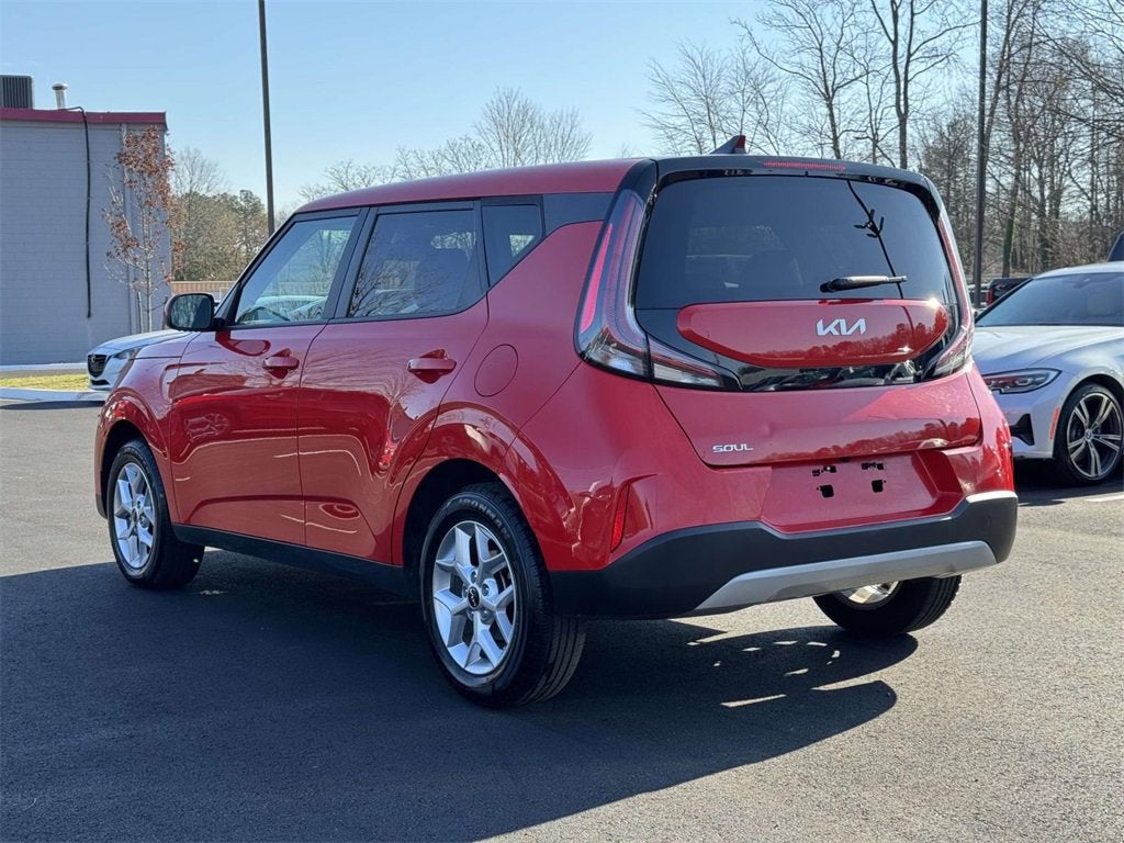 2024 Kia Soul LX
