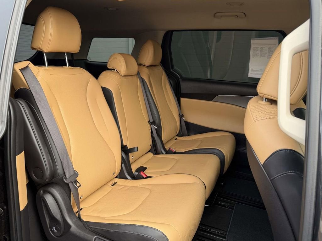 2022 Kia Carnival LXS