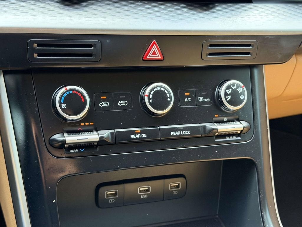 2022 Kia Carnival LXS