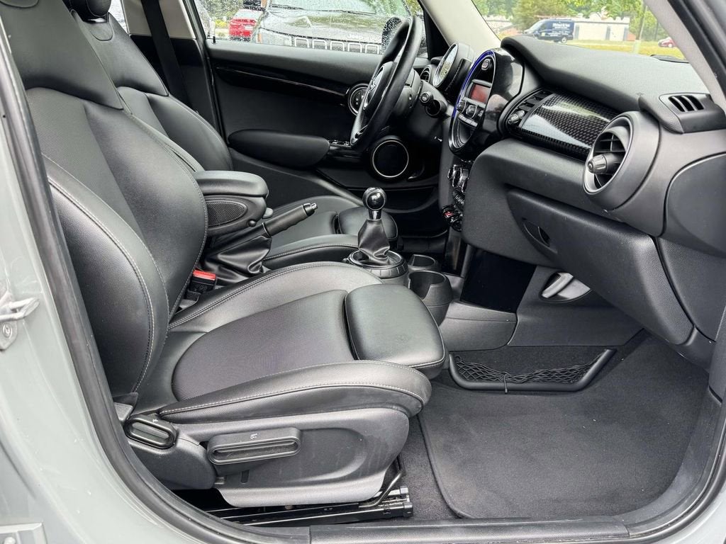 2015 MINI Cooper Hardtop 4 Door Base