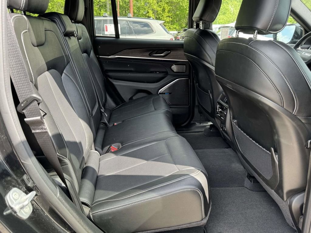 2022 Jeep Grand Cherokee 4xe Overland 4xe