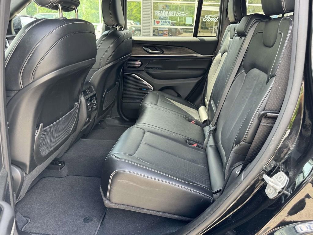 2022 Jeep Grand Cherokee 4xe Overland 4xe