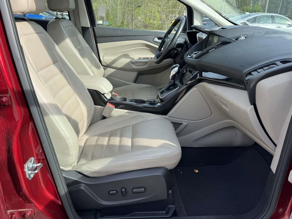 2017 Ford C-Max Hybrid Titanium