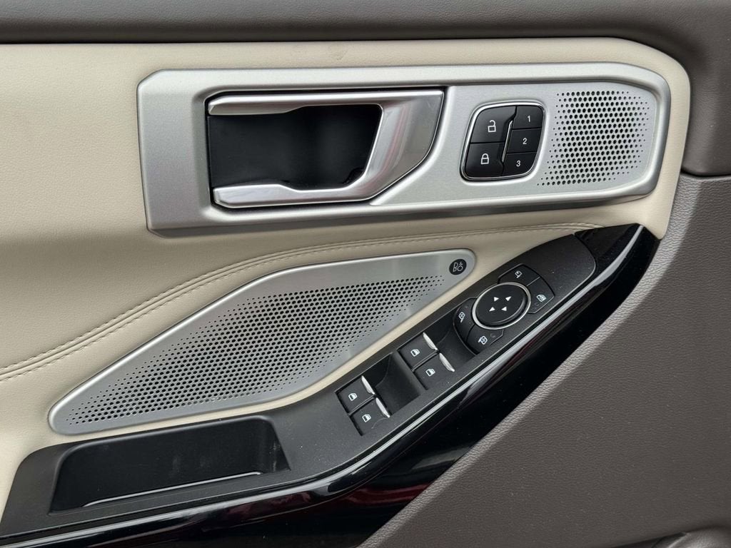 2023 Ford Explorer Platinum