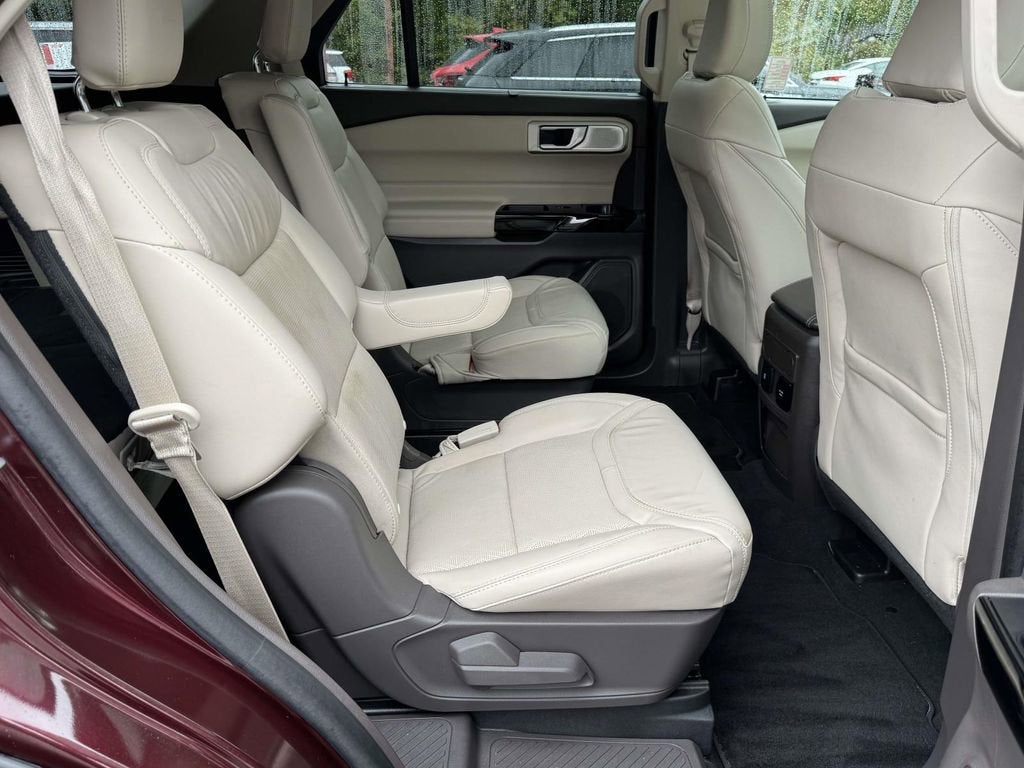 2022 Ford Explorer Platinum