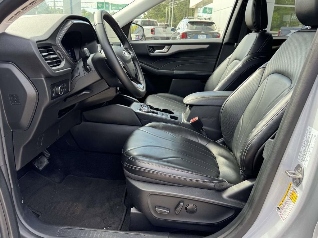 2025 Ford Escape Platinum