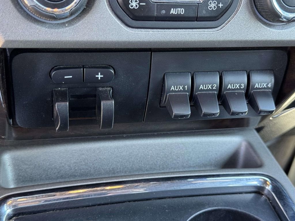 2016 Ford Super Duty F-350 DRW Platinum