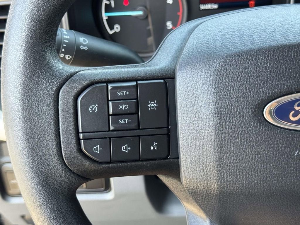 2023 Ford Super Duty F-350 DRW XLT