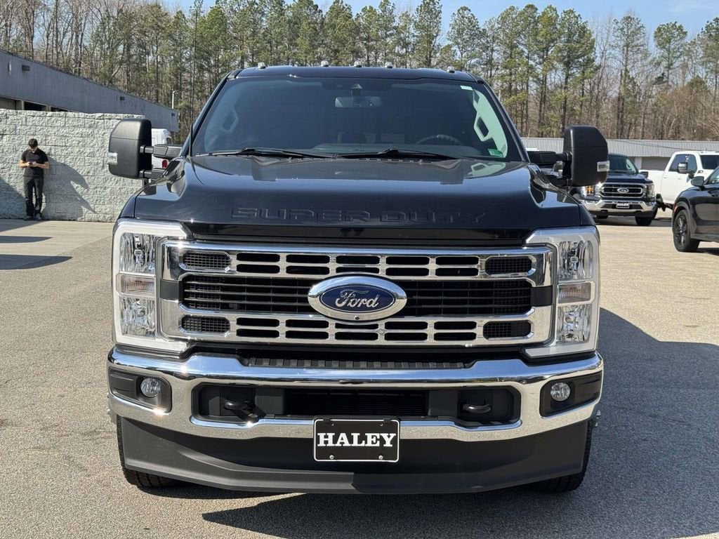 2023 Ford Super Duty F-350 DRW XLT