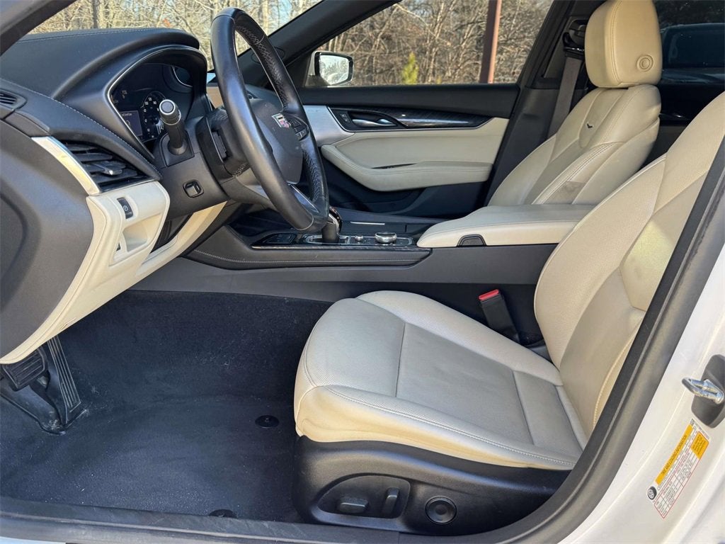 2022 Cadillac CT5 Premium Luxury