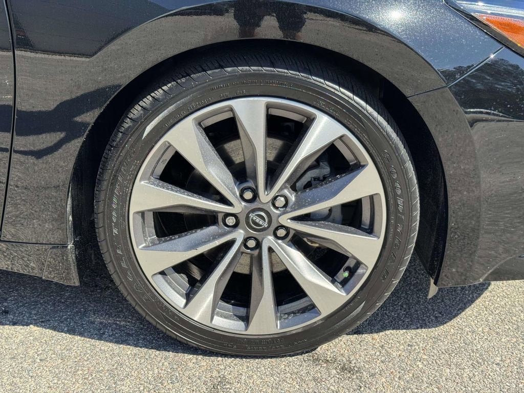 2023 Nissan Maxima Platinum