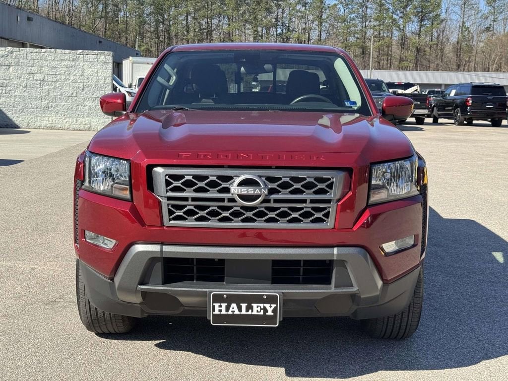 2024 Nissan Frontier SV