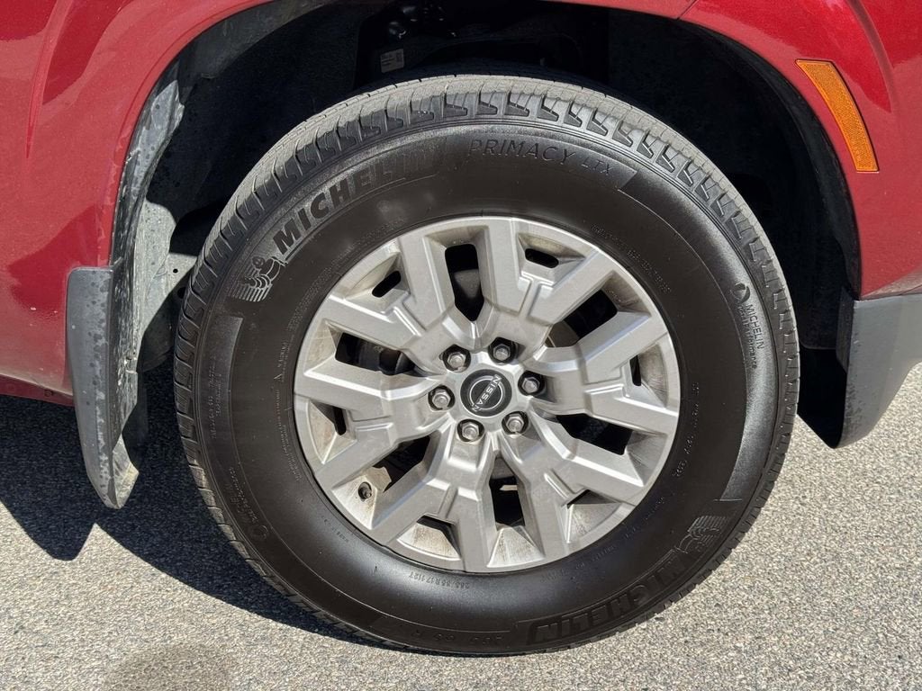 2024 Nissan Frontier SV