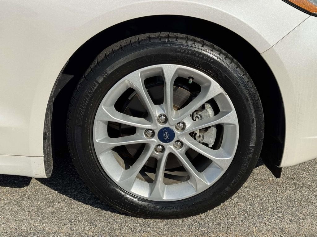 2019 Ford Fusion Hybrid SE