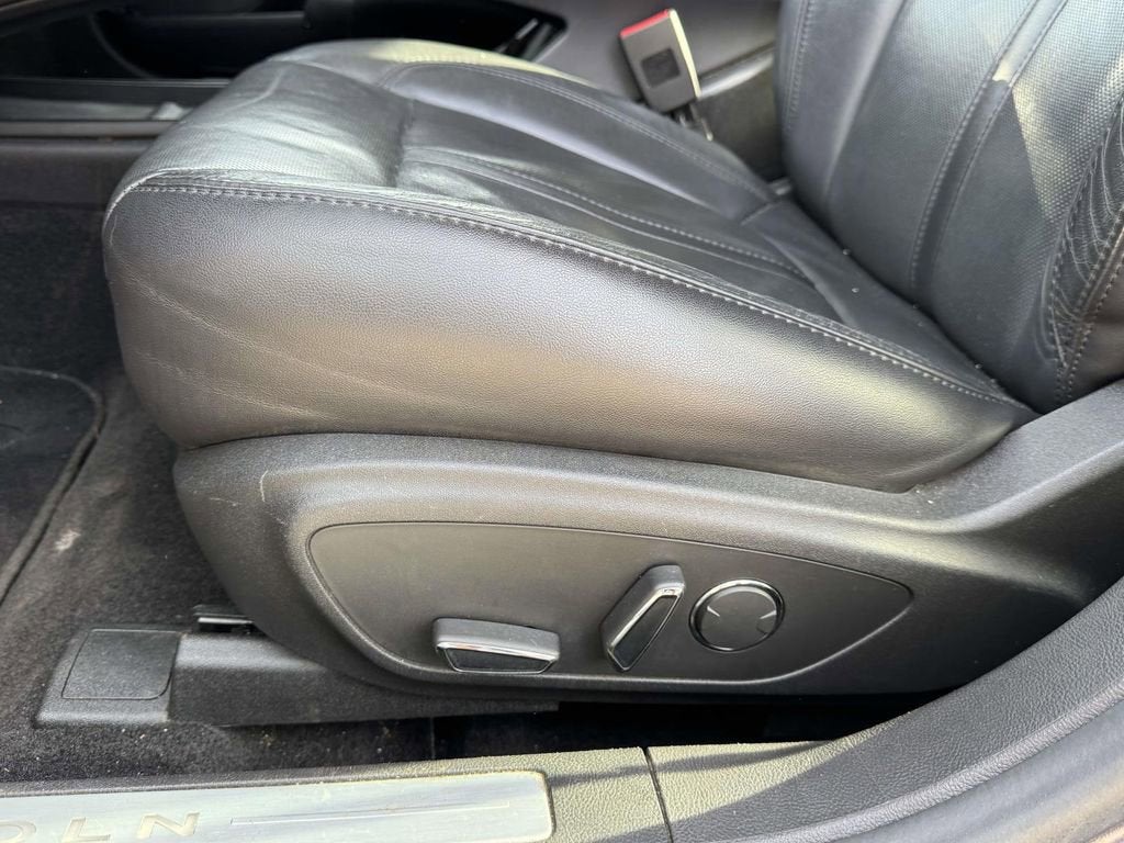 2014 Lincoln MKZ Base