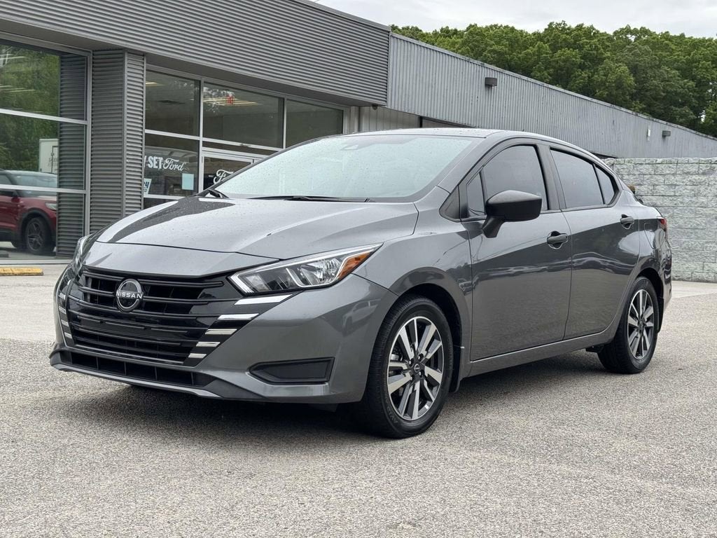 2024 Nissan Versa 1.6 S