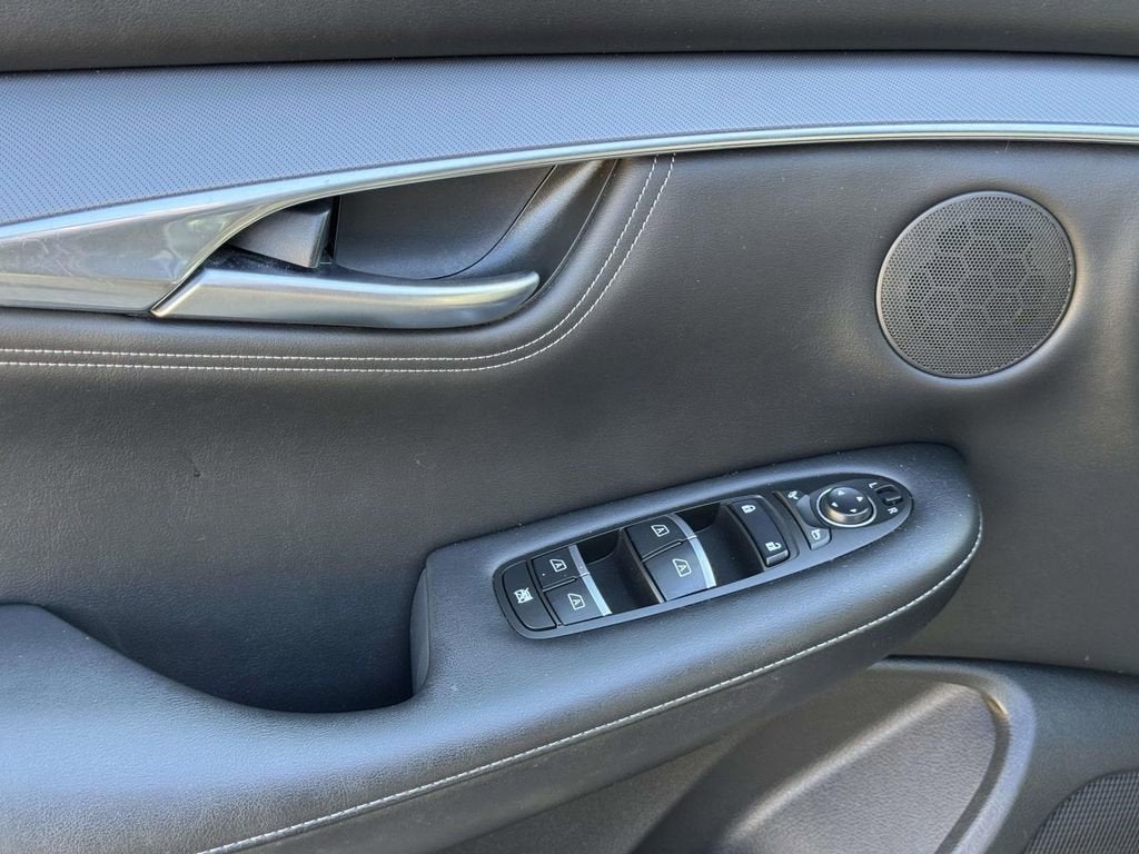 2023 INFINITI QX55 LUXE