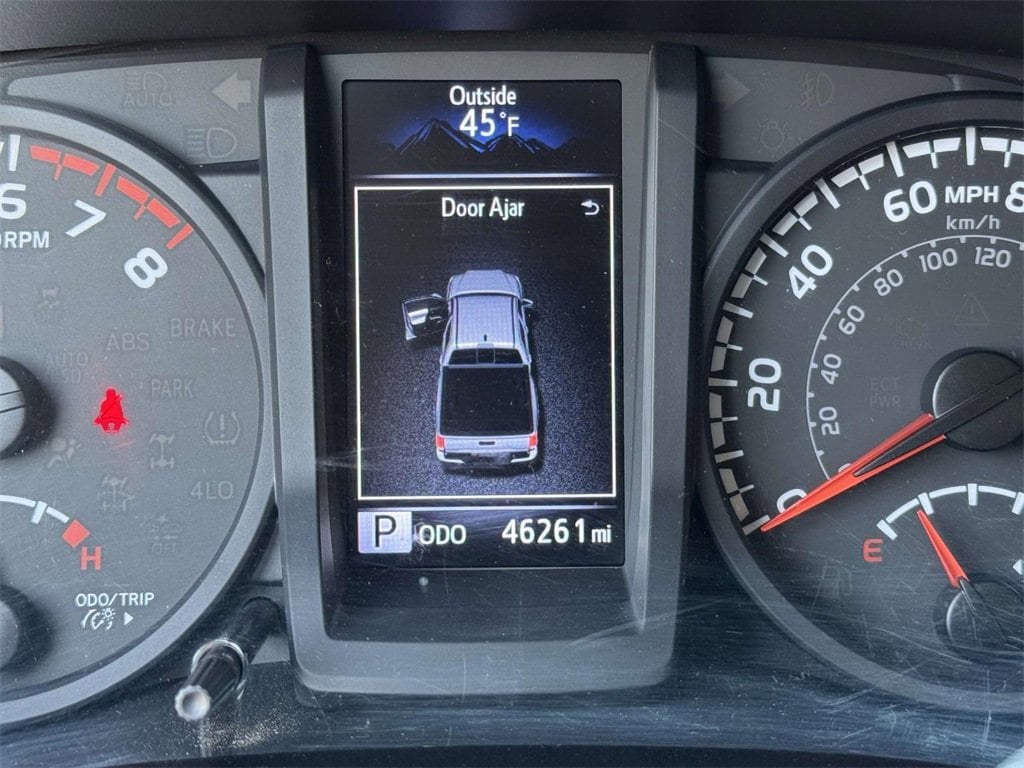 2022 Toyota Tacoma SR