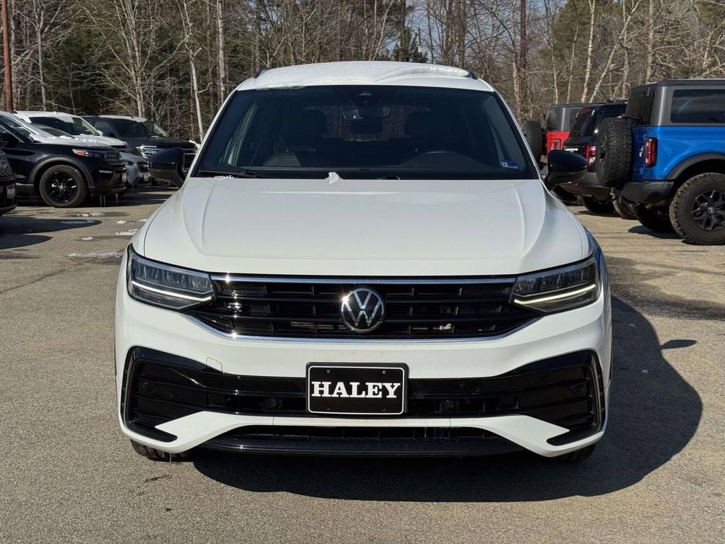 2022 Volkswagen Tiguan 2.0T SE R-Line Black