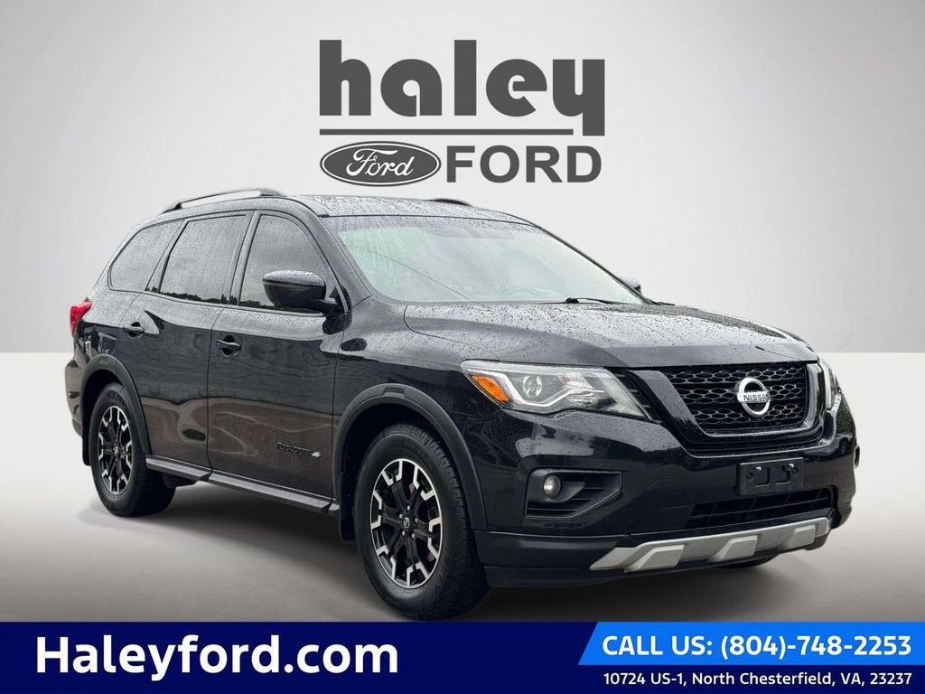 2020 Nissan Pathfinder SL