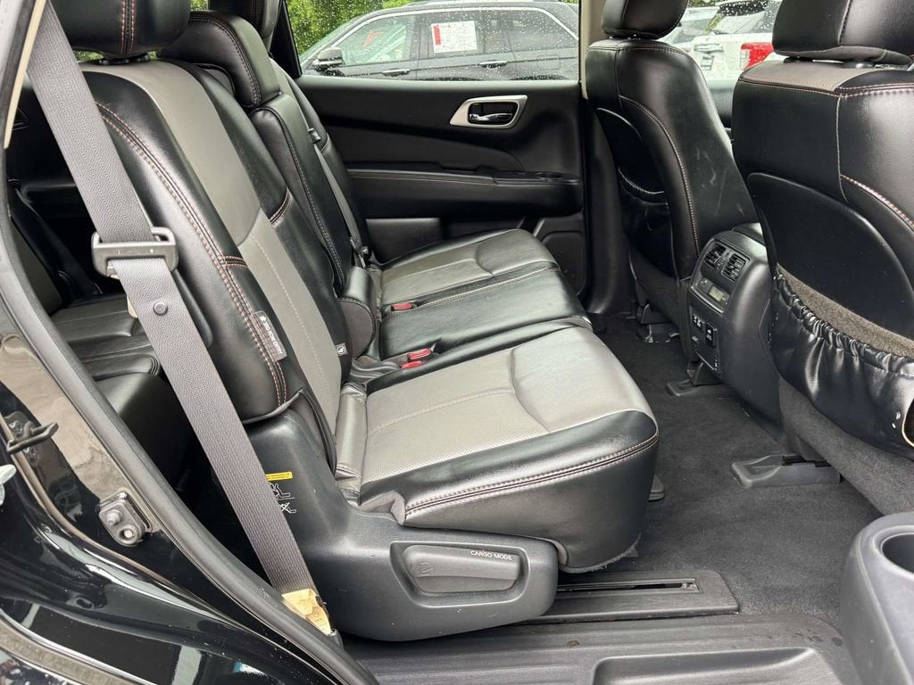 2020 Nissan Pathfinder SL