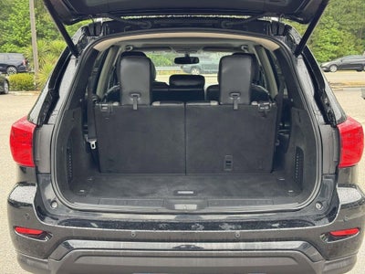 2020 Nissan Pathfinder SL