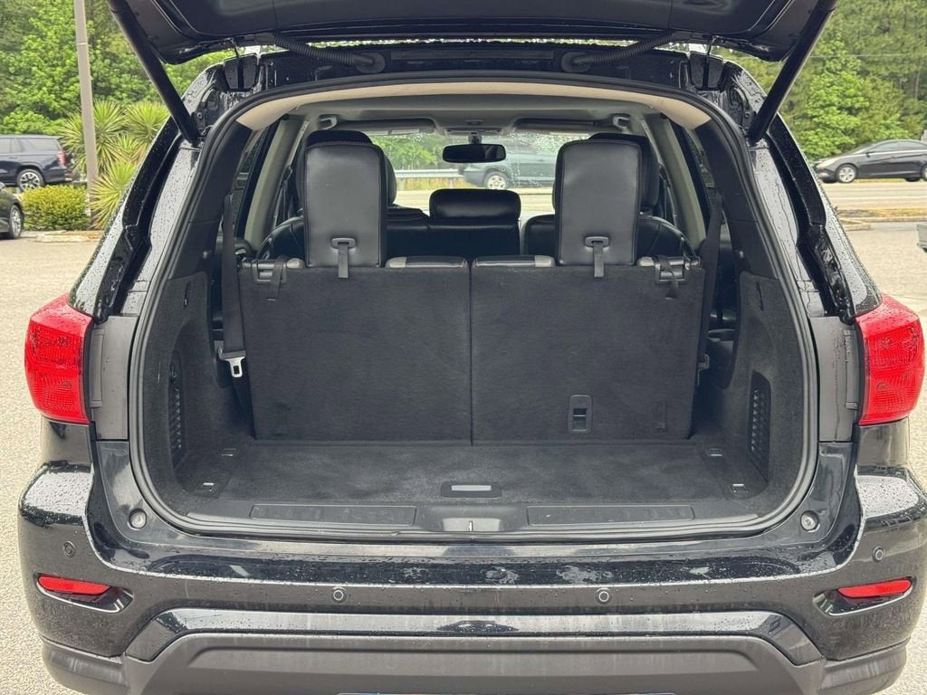 2020 Nissan Pathfinder SL
