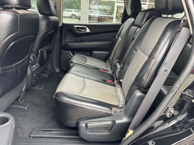2020 Nissan Pathfinder SL