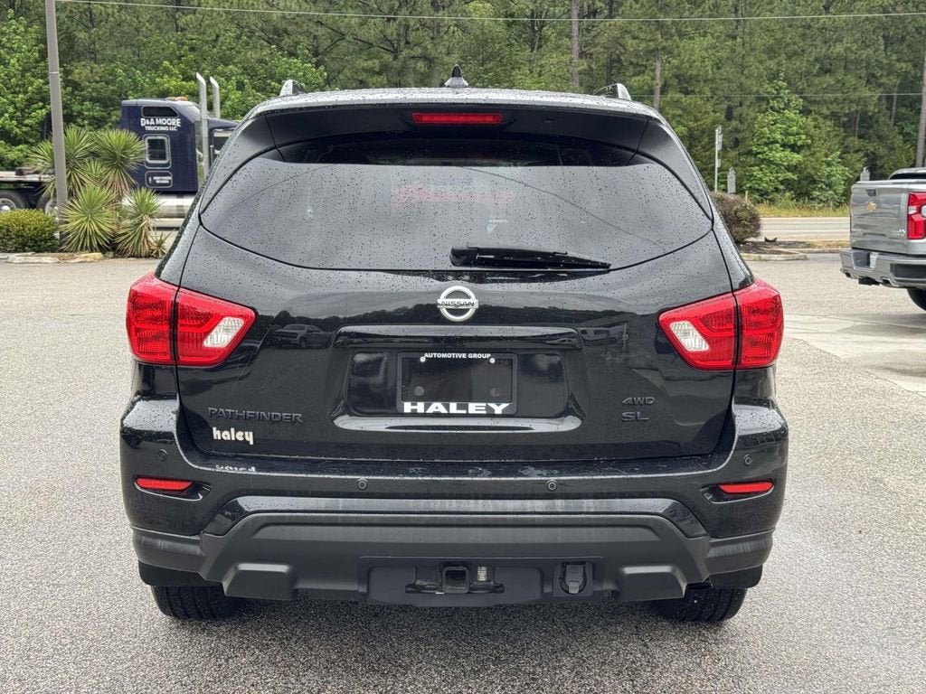 2020 Nissan Pathfinder SL