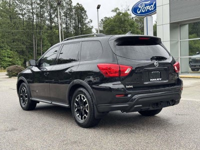 2020 Nissan Pathfinder SL