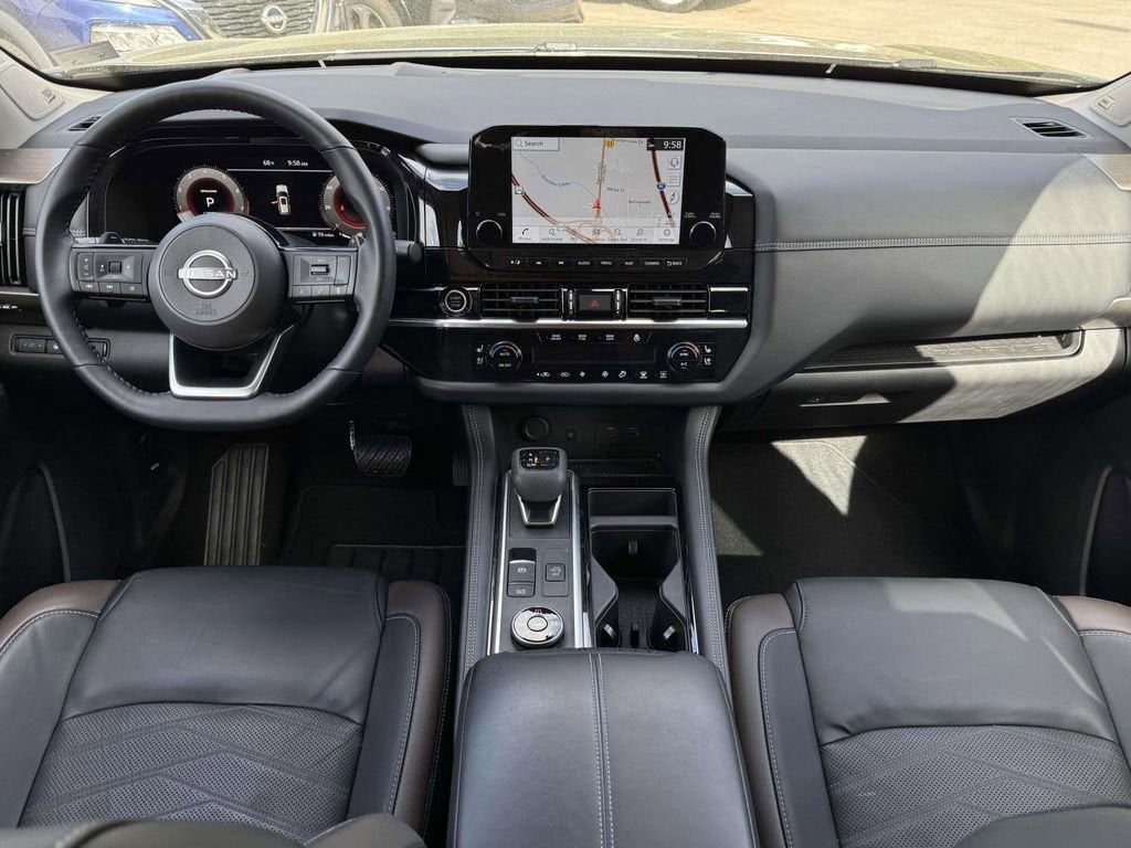 2023 Nissan Pathfinder Platinum