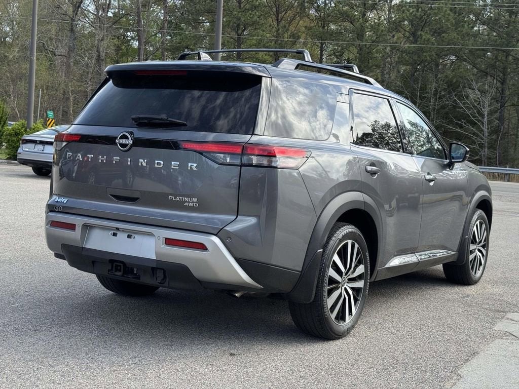 2023 Nissan Pathfinder Platinum
