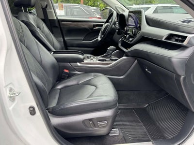 2023 Toyota Highlander Platinum