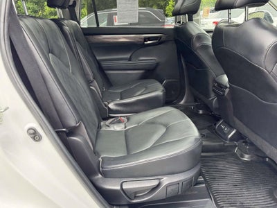 2023 Toyota Highlander Platinum