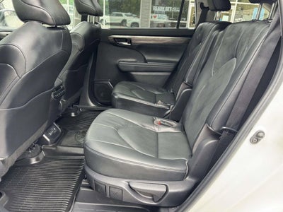 2023 Toyota Highlander Platinum