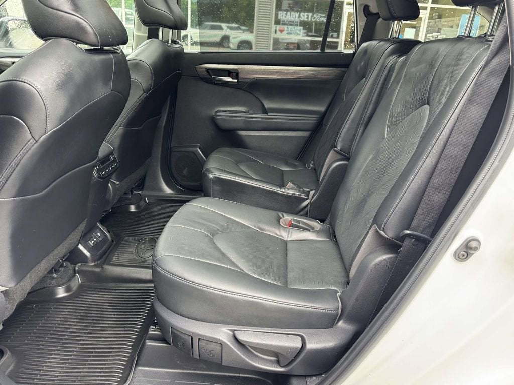 2023 Toyota Highlander Platinum