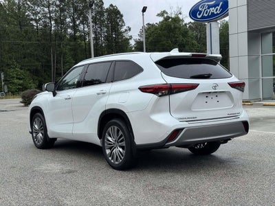 2023 Toyota Highlander Platinum