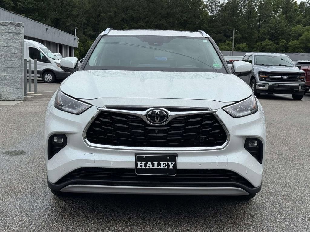2023 Toyota Highlander Platinum