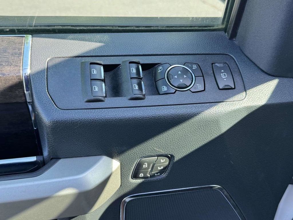 2022 Ford Super Duty F-250 SRW Lariat